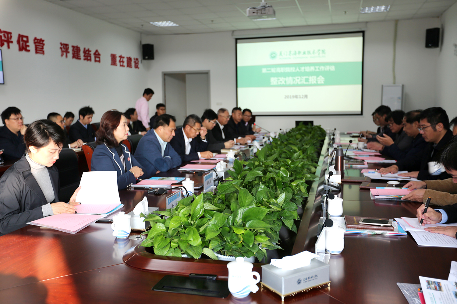 LONG5595.JPG LONG5595.JPG