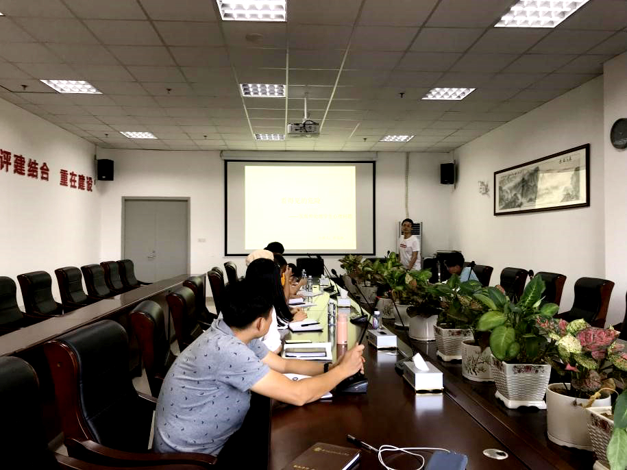 培训图片.jpg 培训图片.jpg