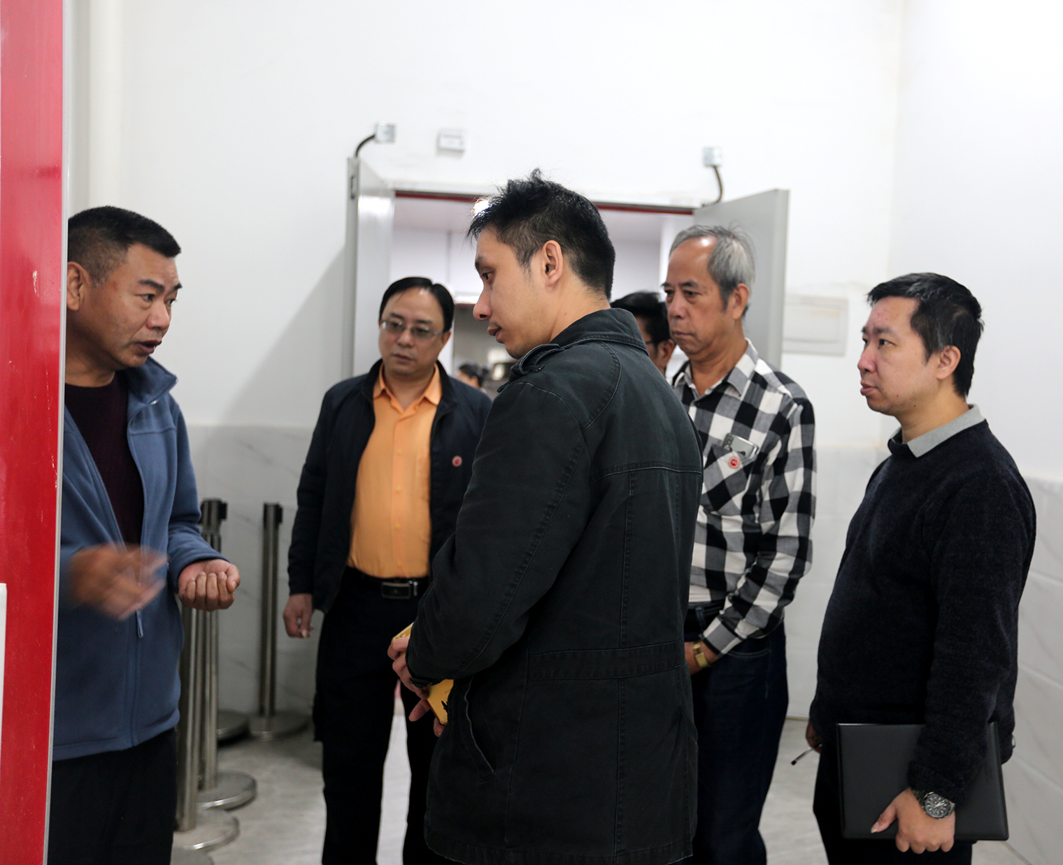 LONG6199.JPG LONG6199.JPG