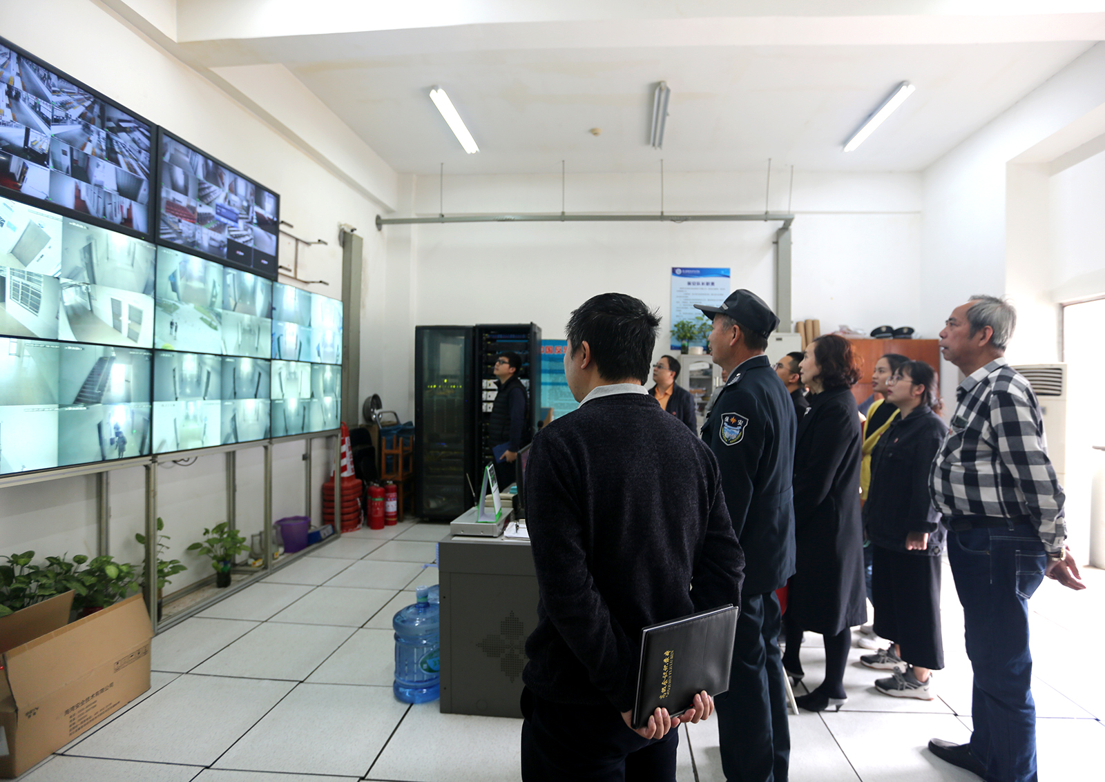 LONG6206.JPG LONG6206.JPG